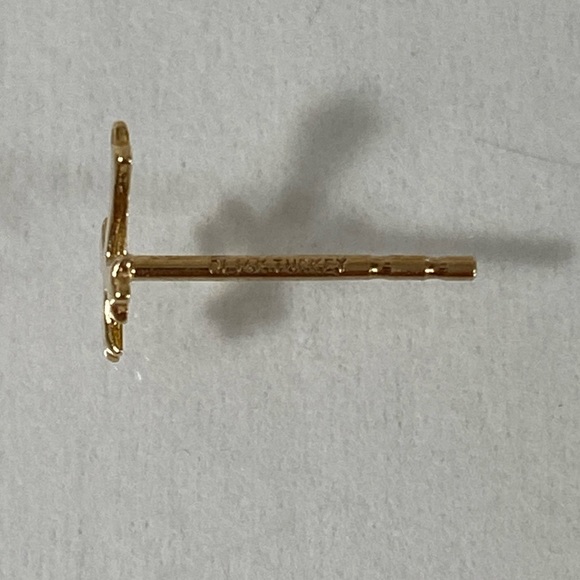 14K YELLOW GOLD cross crucifix studs ✝️ MADE IN TURKEY - Picture 8 of 15